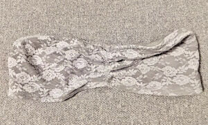Victoria's Secret LOVE PINK Lace Bandeau Gray Strapless Bra Size XS Extra Small
